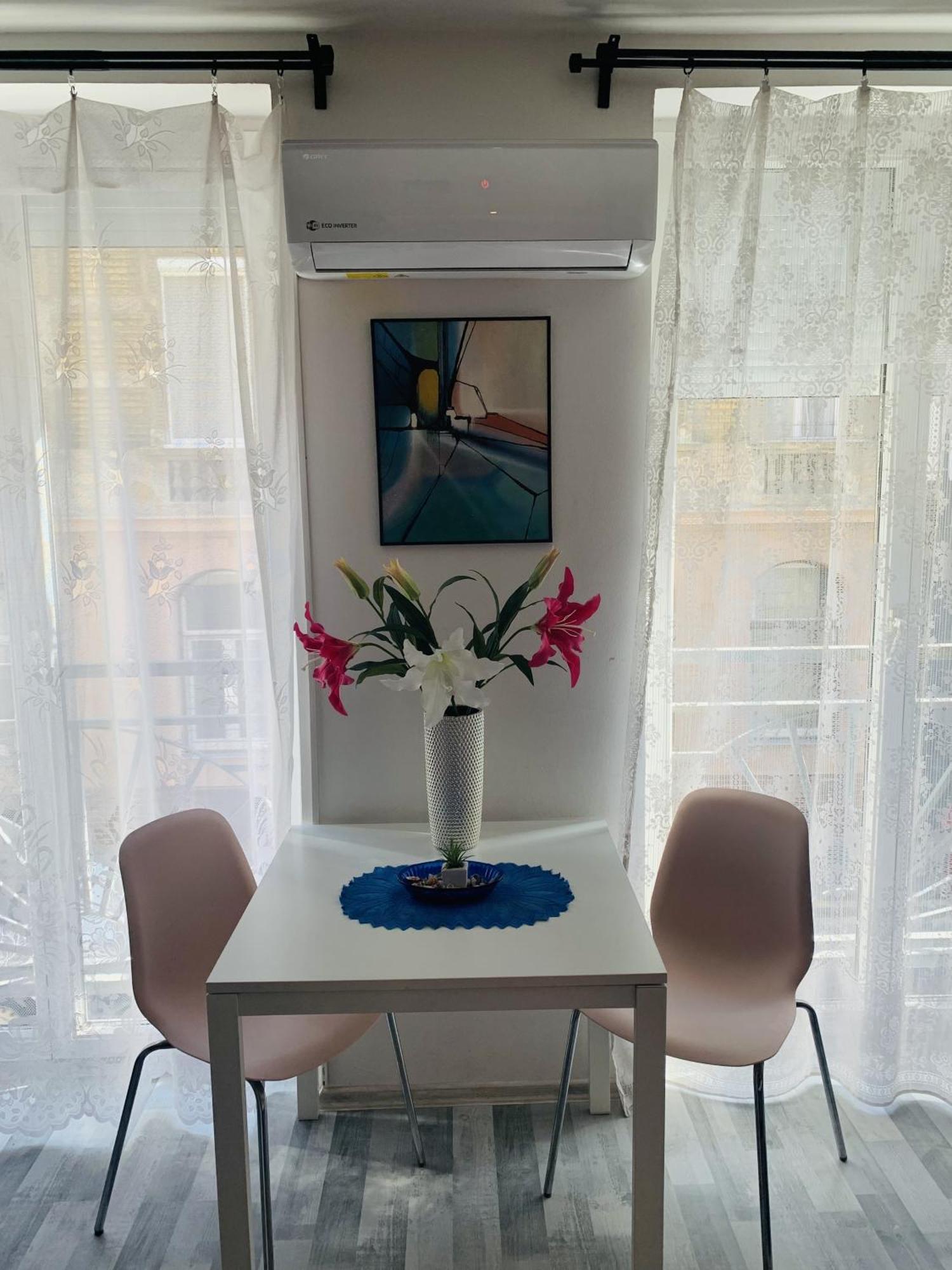 Onyx Apartment With Free Private Garage + Ac Budapest Exteriör bild